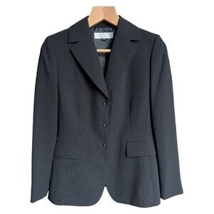 Tahari Arthur S. Levine Women’s Black Pinstripe Suit Blazer Jacket, Size 8P